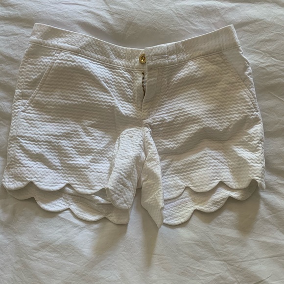 Lily Pulitzer Buttercup Shorts - Picture 1 of 1